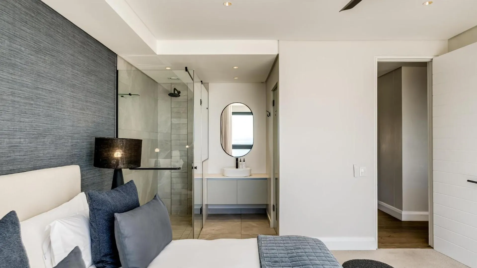 Oceanview Secure 3Bed Apt Sea Point Marlo Breeze Ciudad del Cabo Sudáfrica